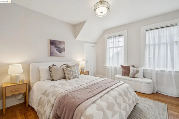 $895,000 | 480 61st Street, Oakland, CA 94609