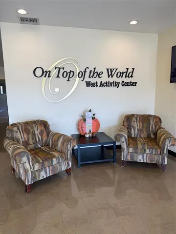 a room with lots of furniture and lots of furniture