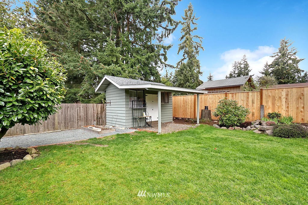 8113 215th Place Southwest Edmonds, WA 98026 - Photo 17 of 18 Gallery Image 17
