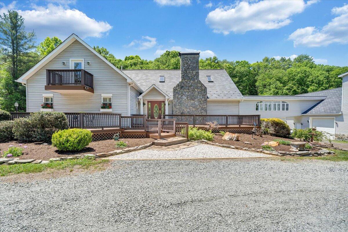 674 Old Furnace Road Southwest Floyd, VA 24091 - Photo 1 of 103 Front