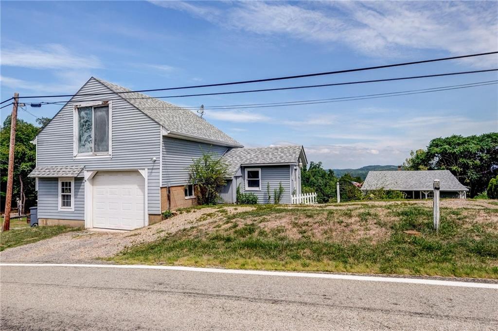 368 Locust Hill Road Cheswick, PA 15024 - Photo 2 of 25 Gallery Image 2