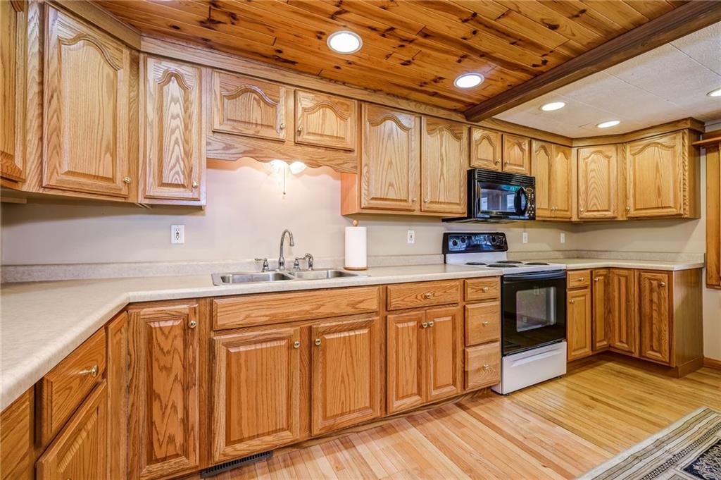 368 Locust Hill Road Cheswick, PA 15024 - Photo 6 of 25 Gallery Image 6