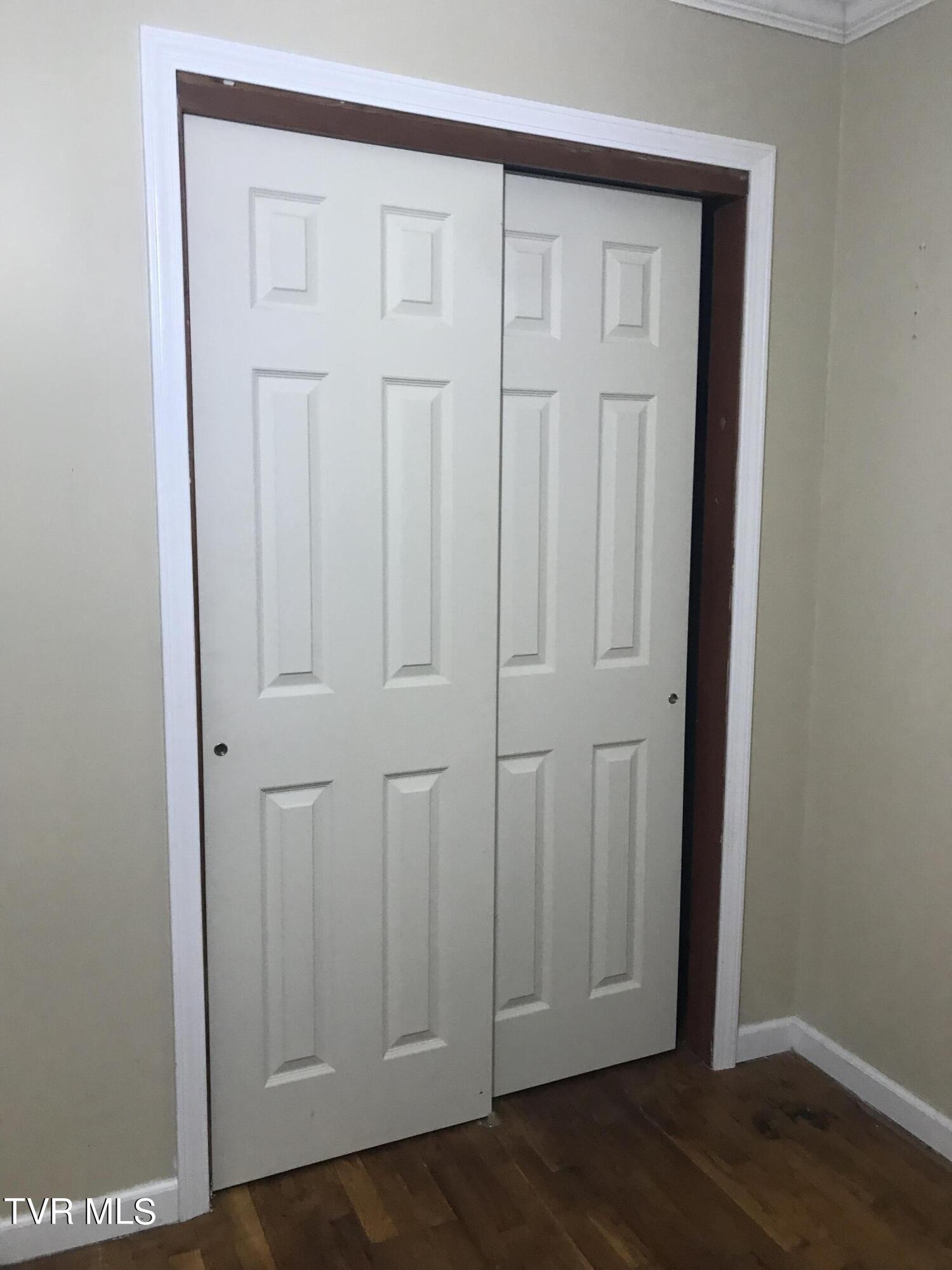 1162 Blue Springs Road Elizabethton, TN 37643 - Photo 14 of 38 BR 1 CLOSET