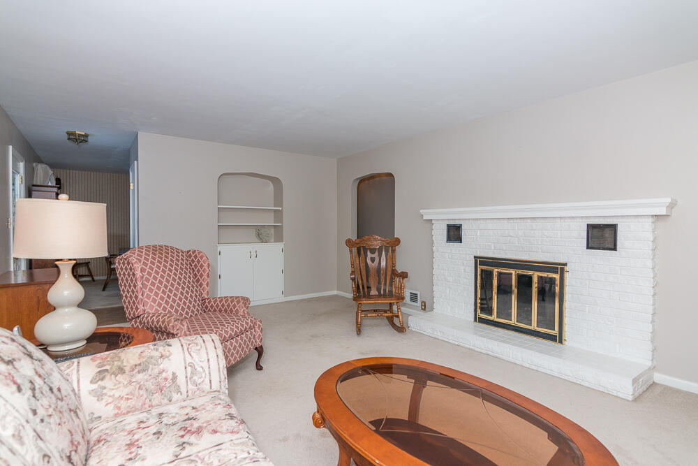 207 Cedar Street Decatur, MI 49045 - Photo 23 of 51 LRc