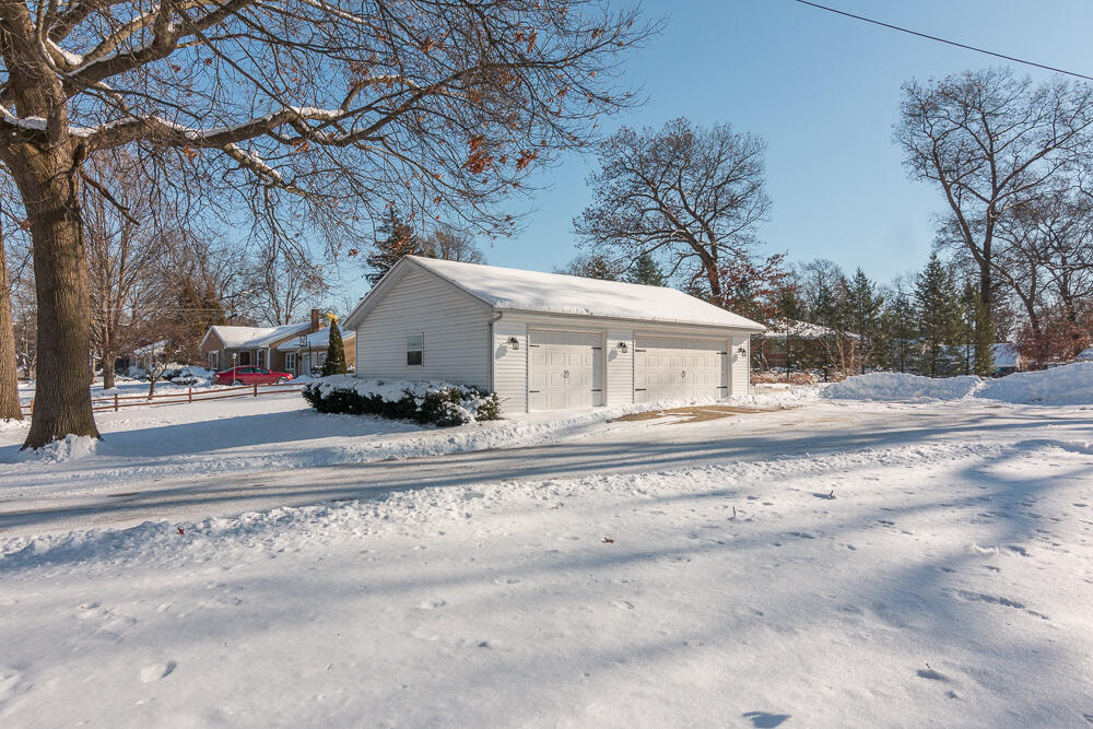207 Cedar Street Decatur, MI 49045 - Photo 10 of 51 Garageb