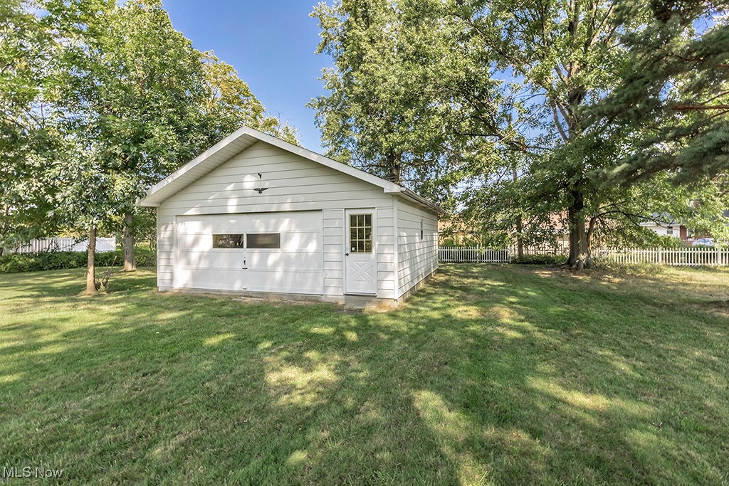 5443 Summit Road Lyndhurst, OH 44124 - Photo 46 of 47