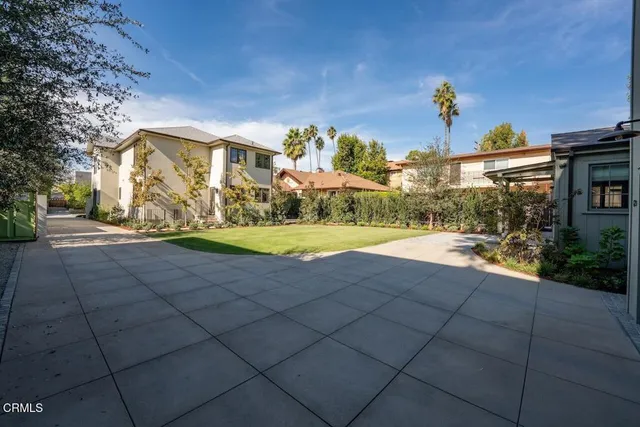 a view of outdoor space