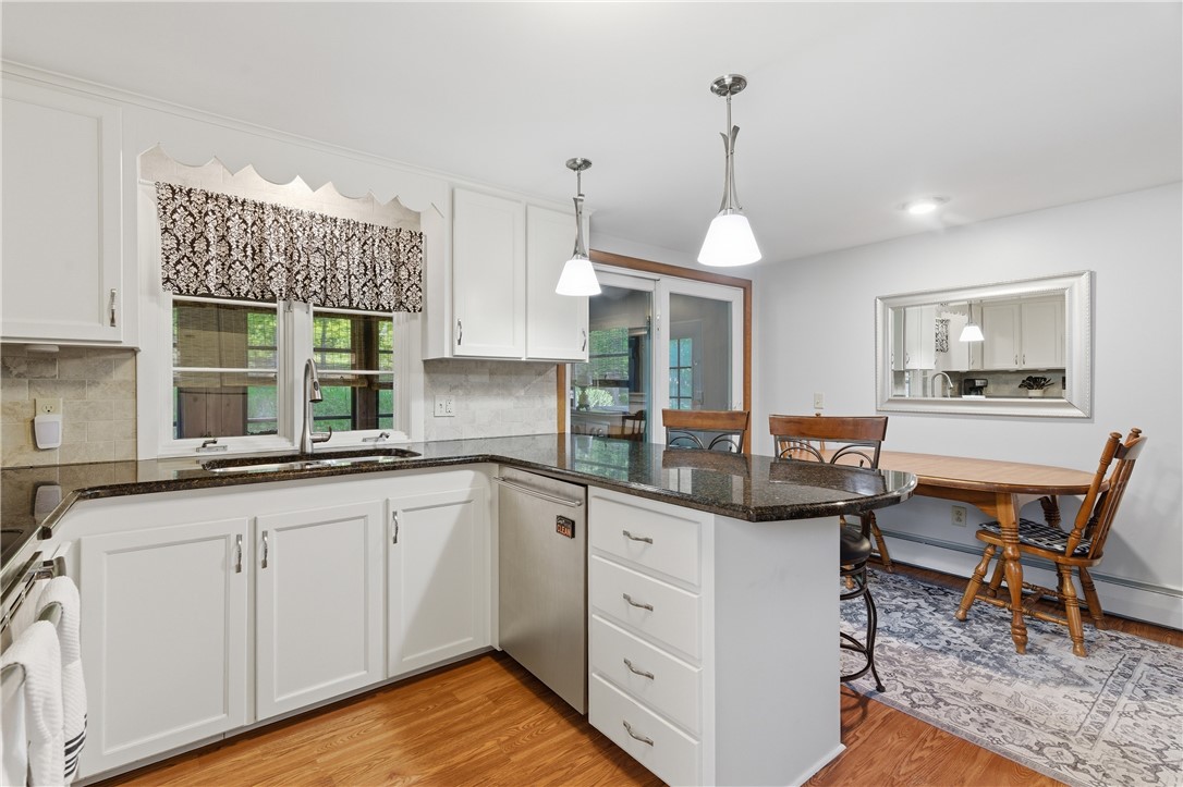 353 Thibeault Avenue Woonsocket, RI 02895 - Photo 8 of 36