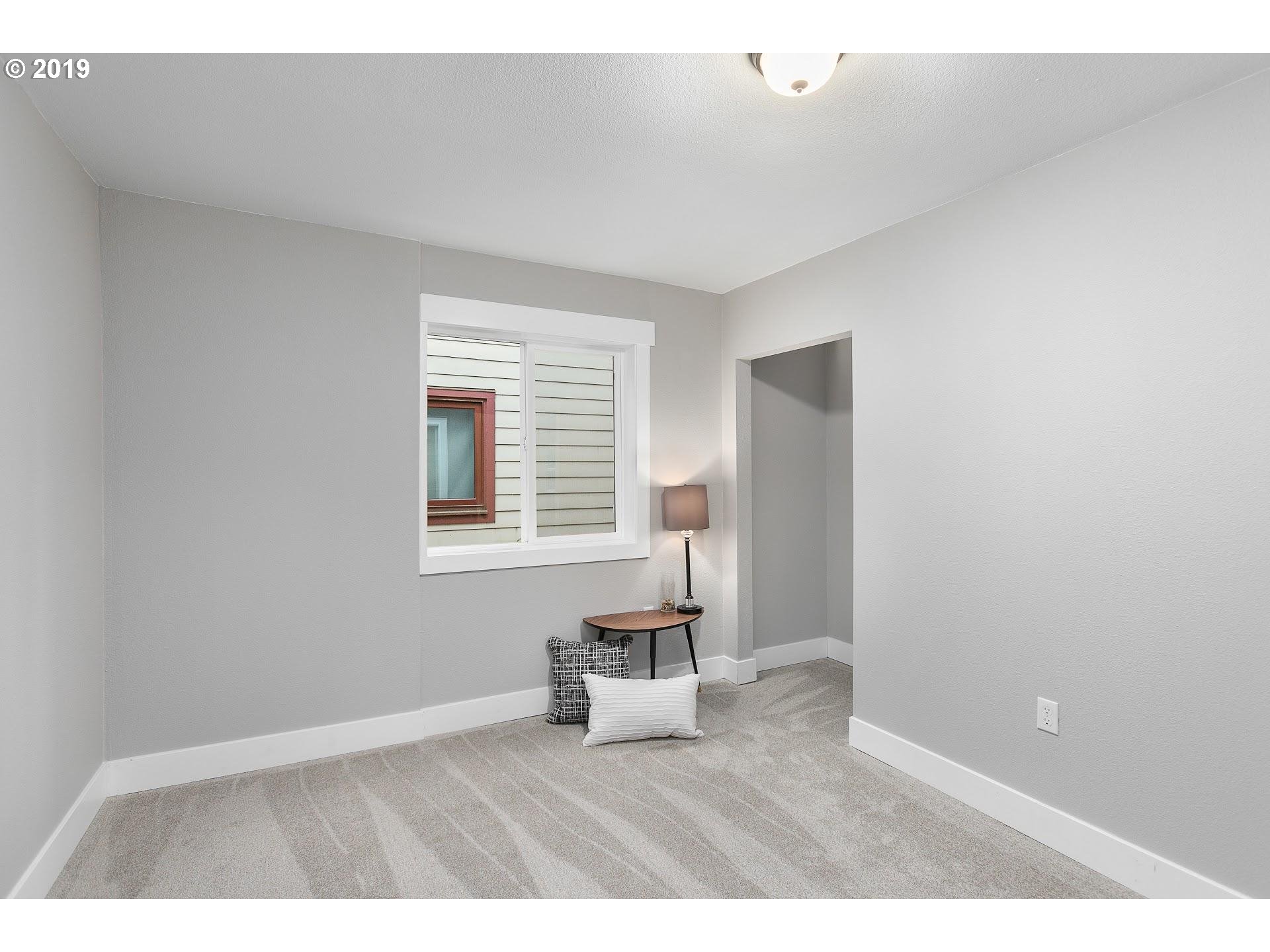 1724 Southwest Troy Street Portland, OR 97219 - Photo 20 of 24 Gallery Image 20