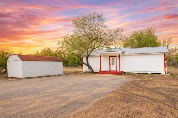 $1,500 | 301 Tatum Road, Martindale, TX 78655