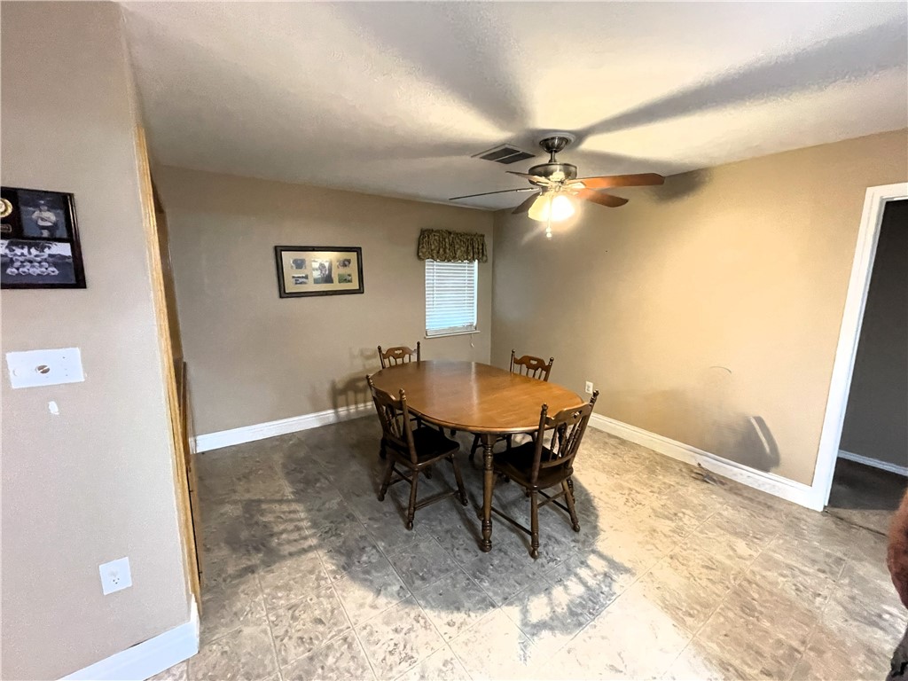 295 Rozell Pass Waco, TX 76705 - Photo 13 of 32