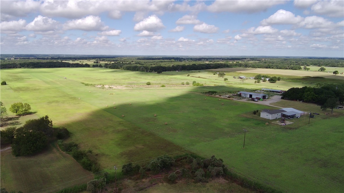 295 Rozell Pass Waco, TX 76705 - Photo 3 of 32