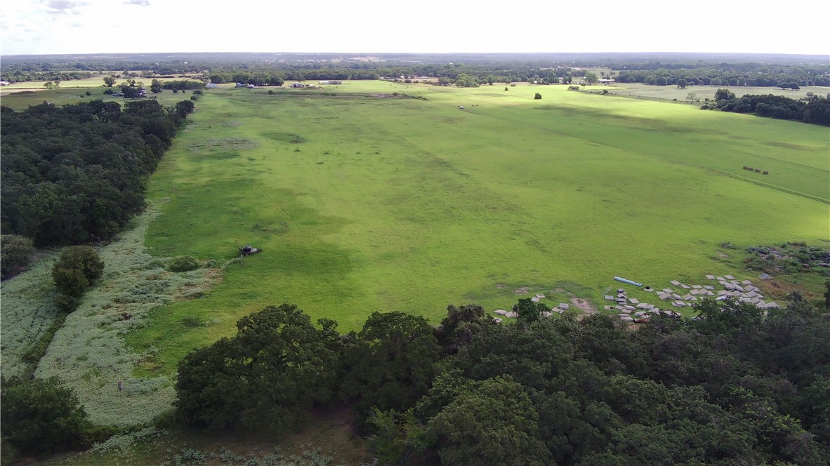 295 Rozell Pass Waco, TX 76705 - Photo 7 of 32