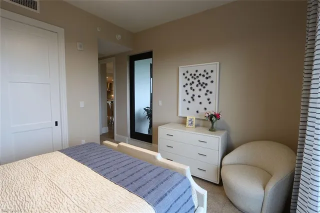 $9,000 | 1135 3rd Avenue South, Unit 517, Naples, FL 34102