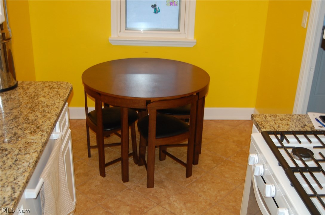 18713 Homeway Road Cleveland, OH 44135 - Photo 7 of 19 Gallery Image 7