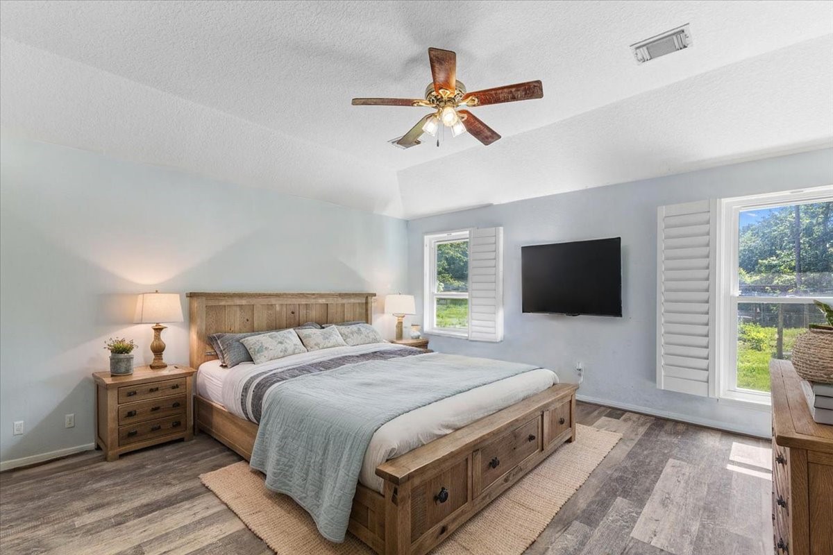 13501 Stowe Road Conroe, TX 77306 - Photo 4 of 25