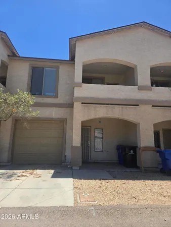 $1,550 | 302 East Lawrence Boulevard, Unit 115, Avondale, AZ 85323