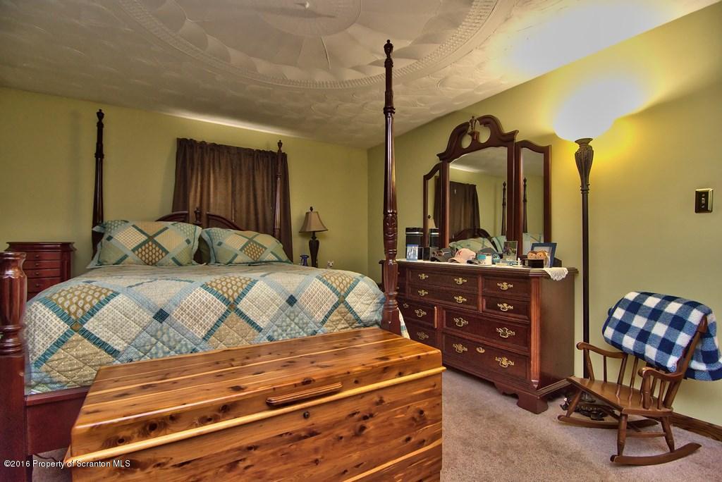 36 Rushbrook Road Jermyn, PA 18433 - Photo 13 of 23 Bedroom 1 View 2