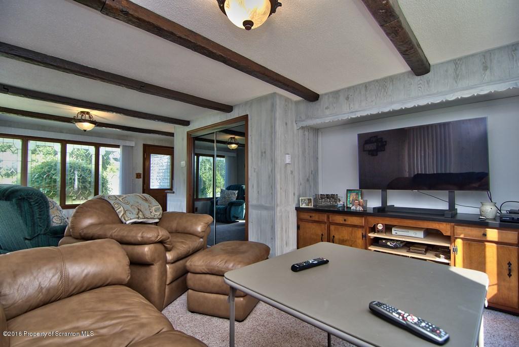 36 Rushbrook Road Jermyn, PA 18433 - Photo 4 of 23 Family Room View 03