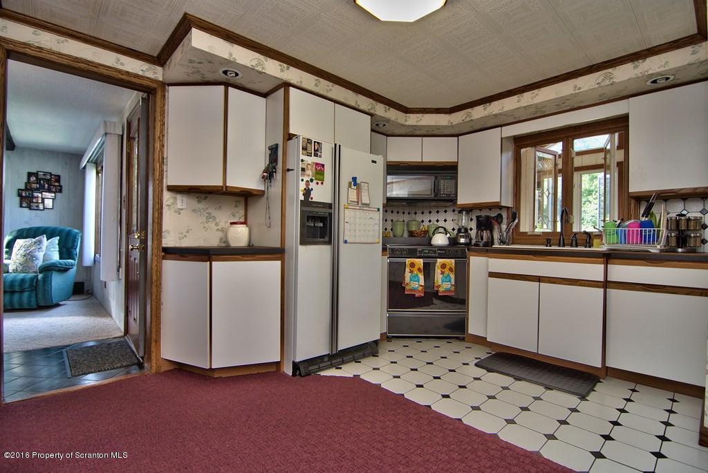36 Rushbrook Road Jermyn, PA 18433 - Photo 5 of 23 Kitchen View 1