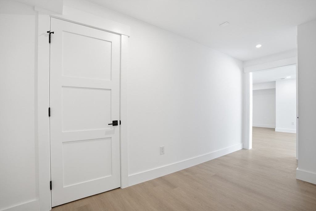 18 Magnolia Road Natick, MA 01760 - Photo 23 of 39