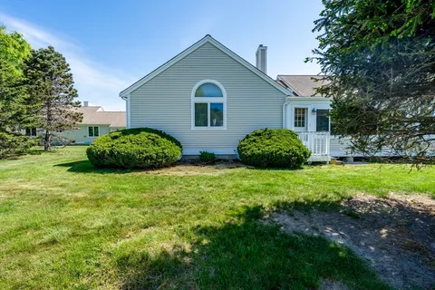 $525,000 | 7 Masters Court, Unit 464, Mashpee, MA 02649