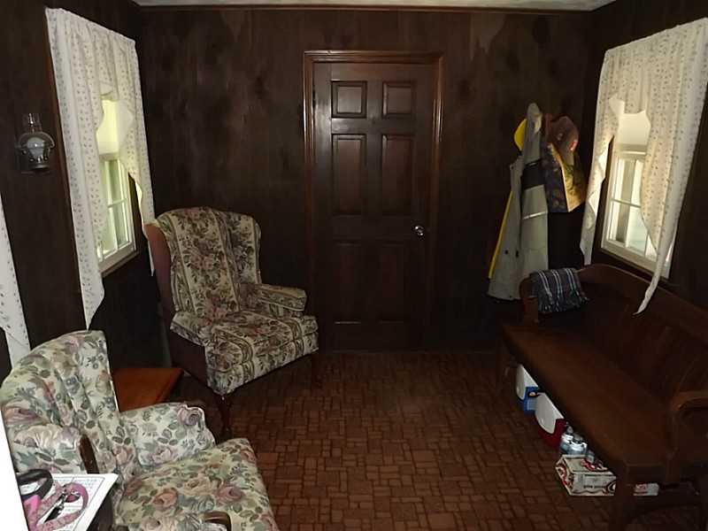133 Stone Dam Road Glocester, RI 02857 - Photo 21 of 24 Mud Room.