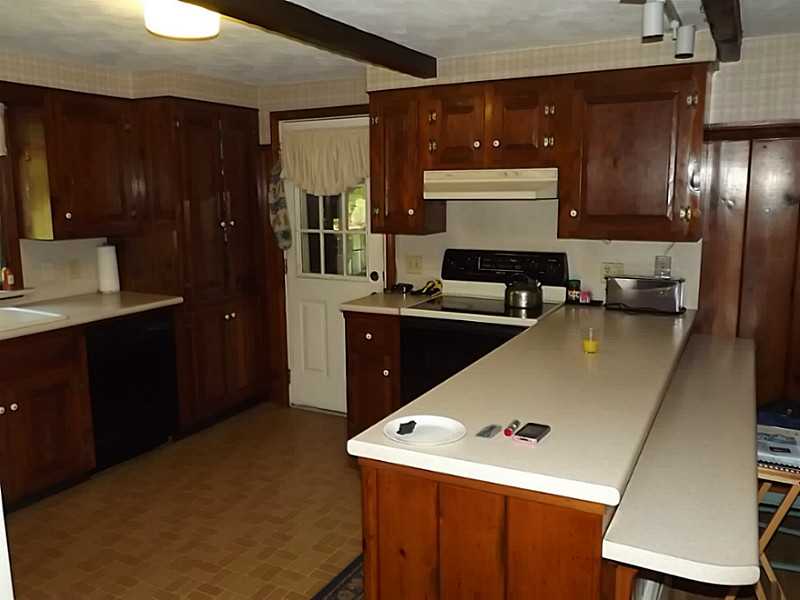 133 Stone Dam Road Glocester, RI 02857 - Photo 4 of 24 Kitchen.