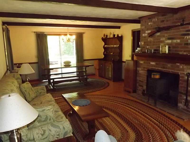 133 Stone Dam Road Glocester, RI 02857 - Photo 5 of 24 Living Room.