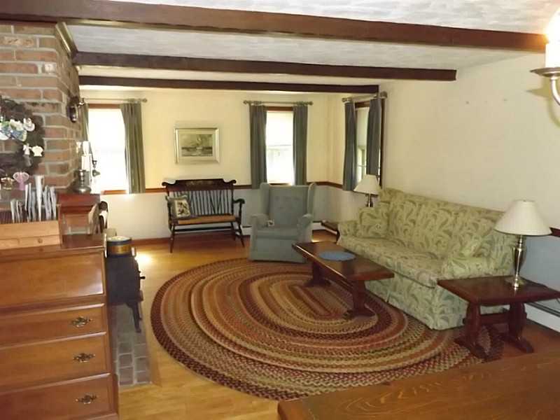 133 Stone Dam Road Glocester, RI 02857 - Photo 7 of 24 Living Room.