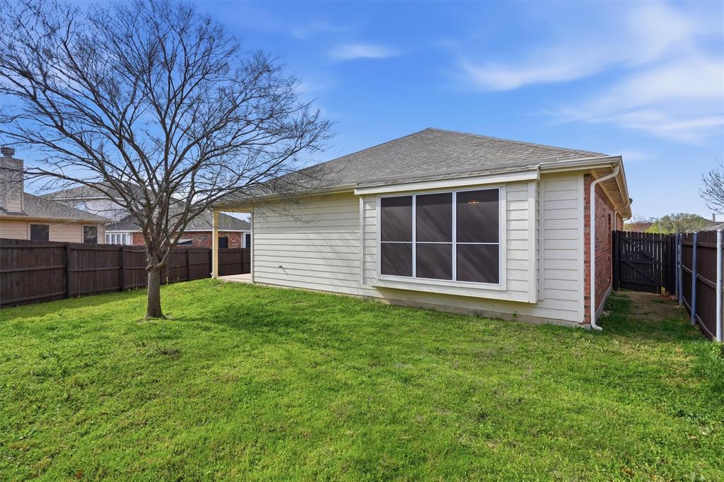 10986 Hawks Landing Road Fort Worth, TX 76052 - Photo 33 of 39
