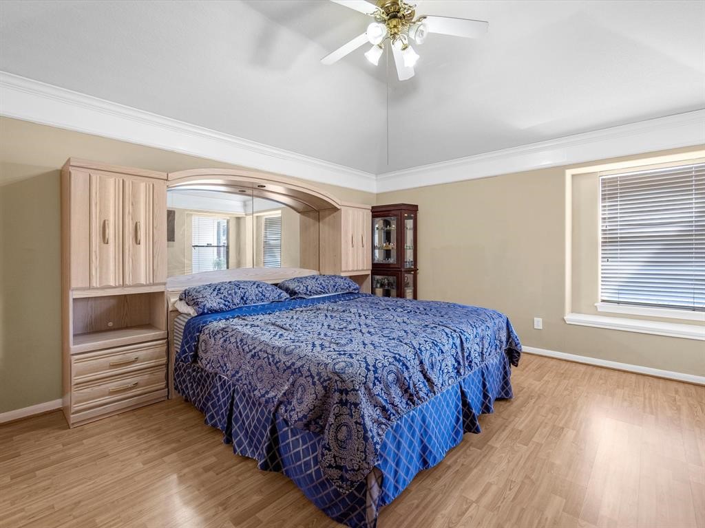 3807 Addicks Clodine Road Houston, TX 77082 - Photo 9 of 17 Gallery Image 9