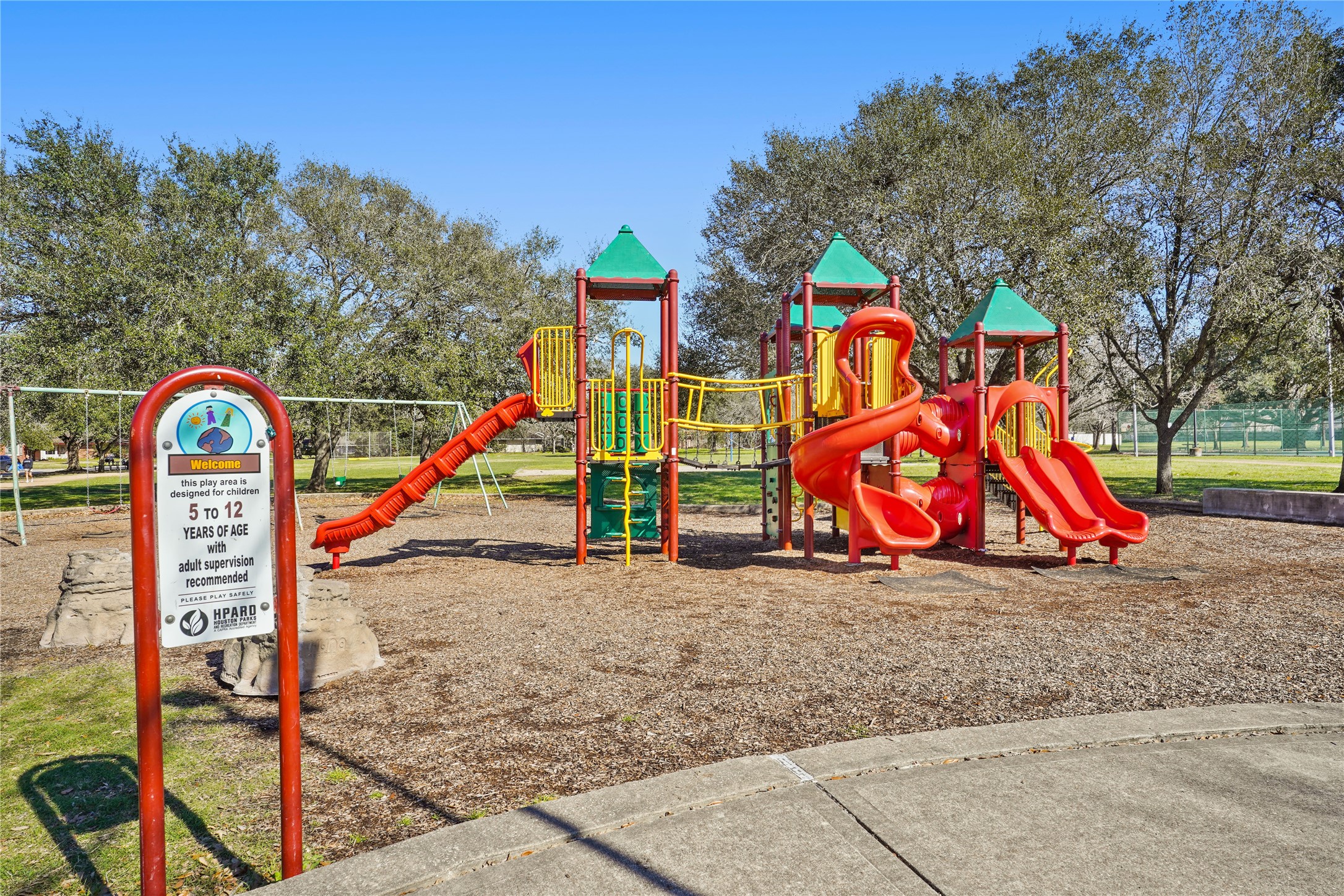 4813 Hummingbird Street Houston, TX 77035 - Photo 38 of 50 Bring your Family and enjoy the Sunshine and Amenities at Willow Park. There are Fun Activities for Everyone at this Nearby Neighborhood Park!