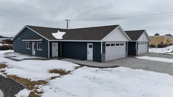 $1,725,000 | 703-747 Stelting, Sparta, WI 54656