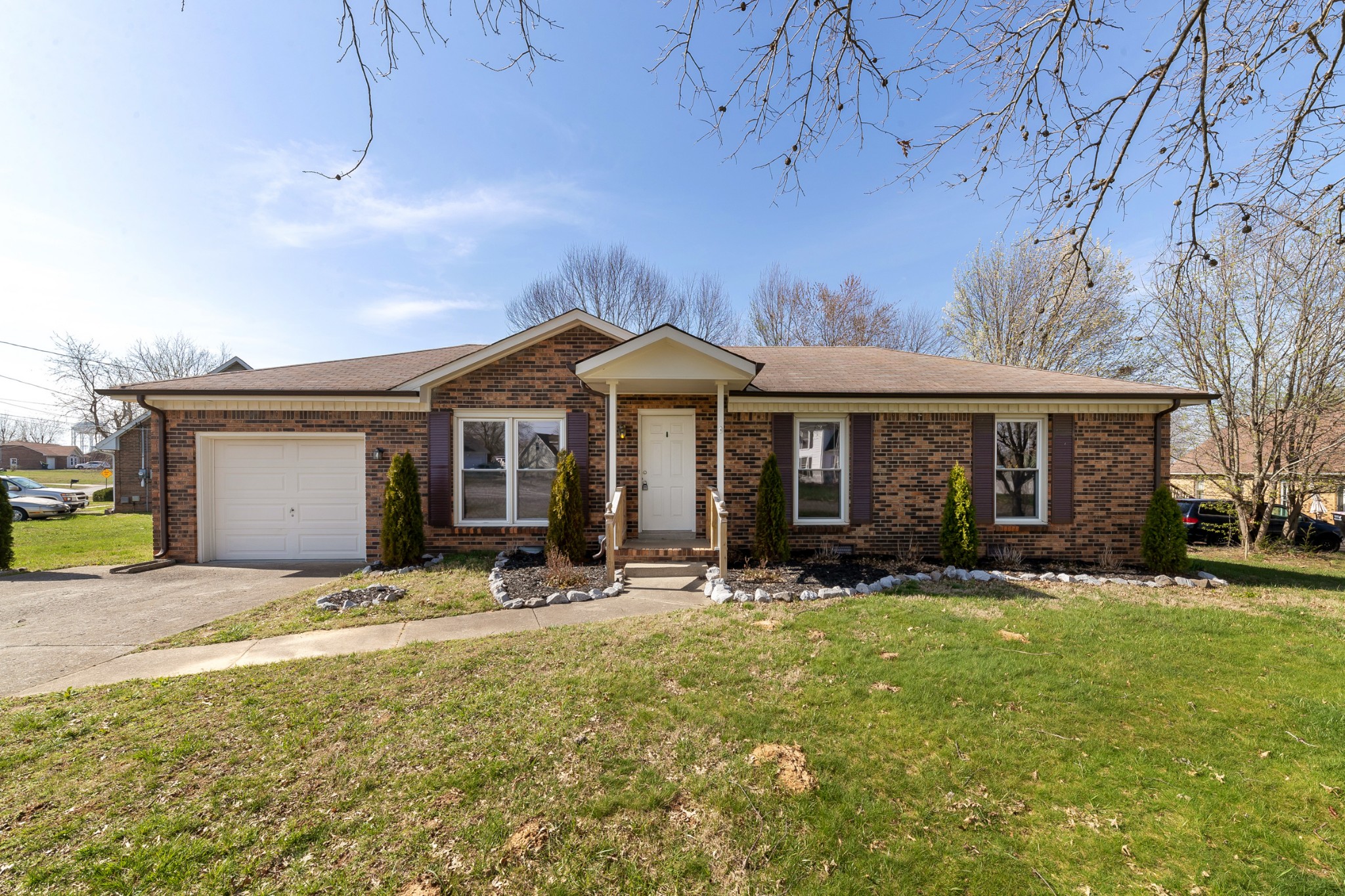 1606 Bevard Road Clarksville, TN 37042 - Photo 1 of 13 Gallery Image 1