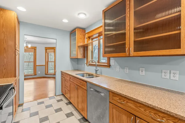 $450,000 | 1070 North 3rd Street, Kalamazoo, MI 49009