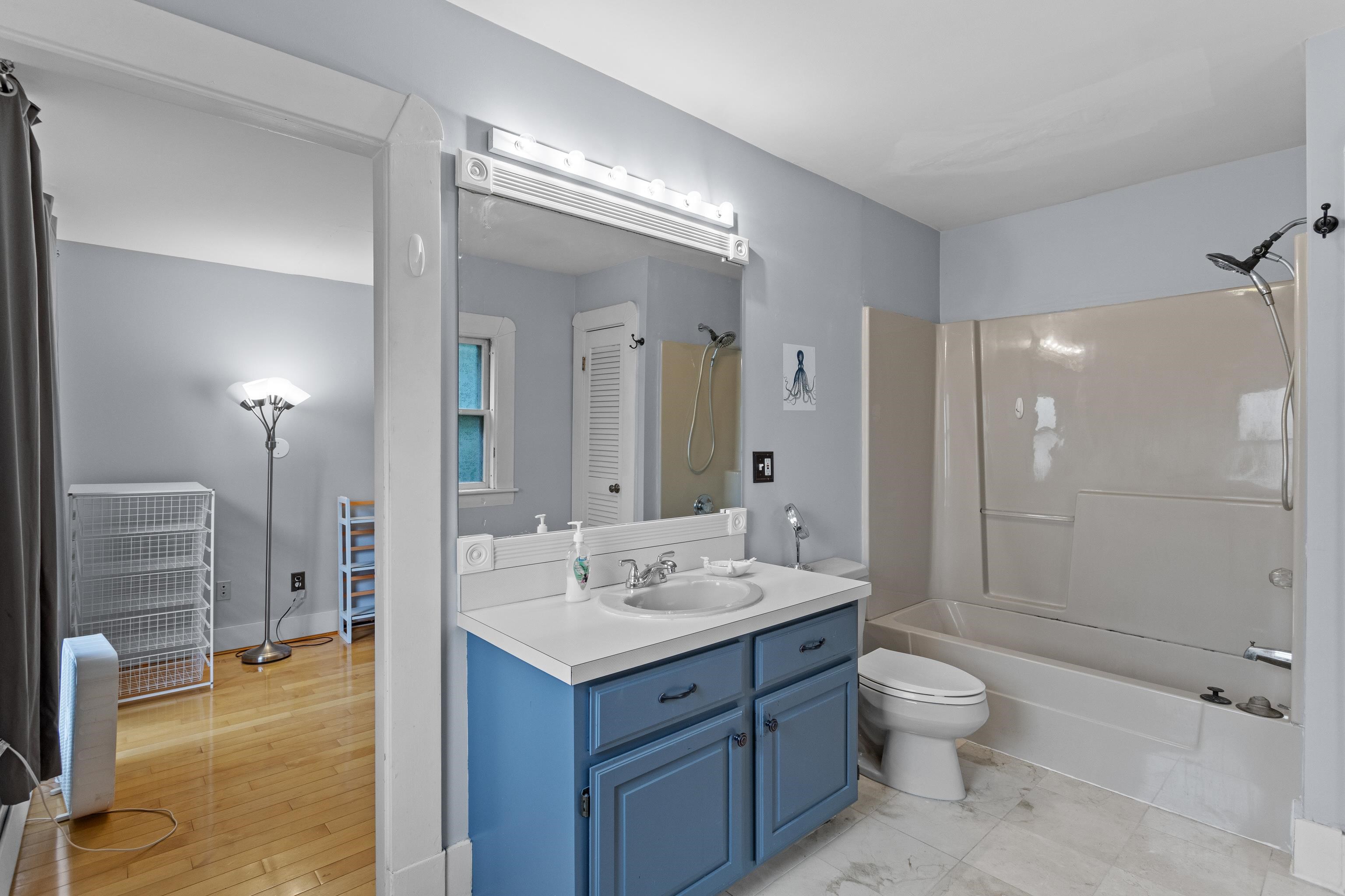 270 Orange Street, Unit 2 Manchester, NH 03104 - Photo 33 of 41