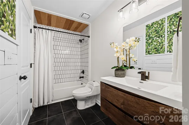 $429,900 | 3110 Tanzanite Circle, Fort Mill, SC 29708