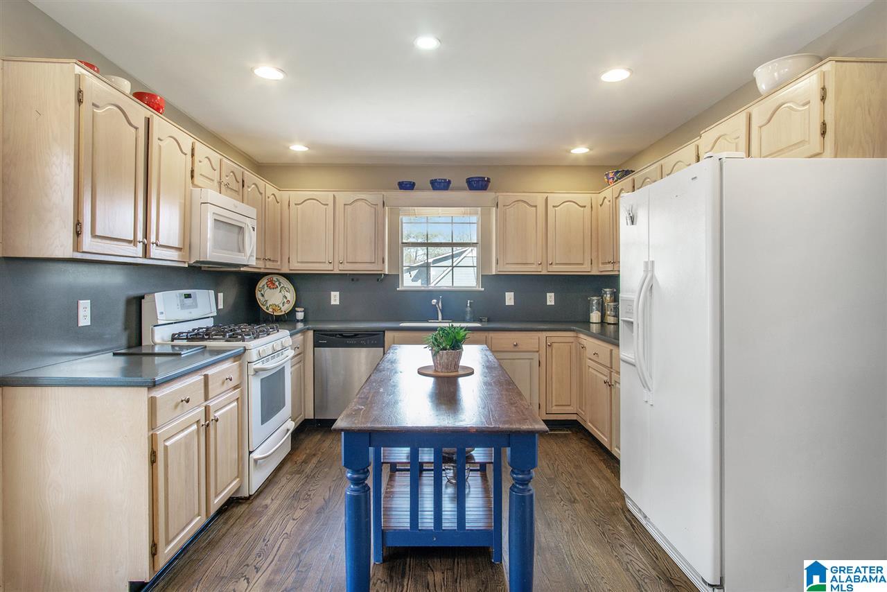 4976 White Oak Road Birmingham, AL 35210 - Photo 3 of 35