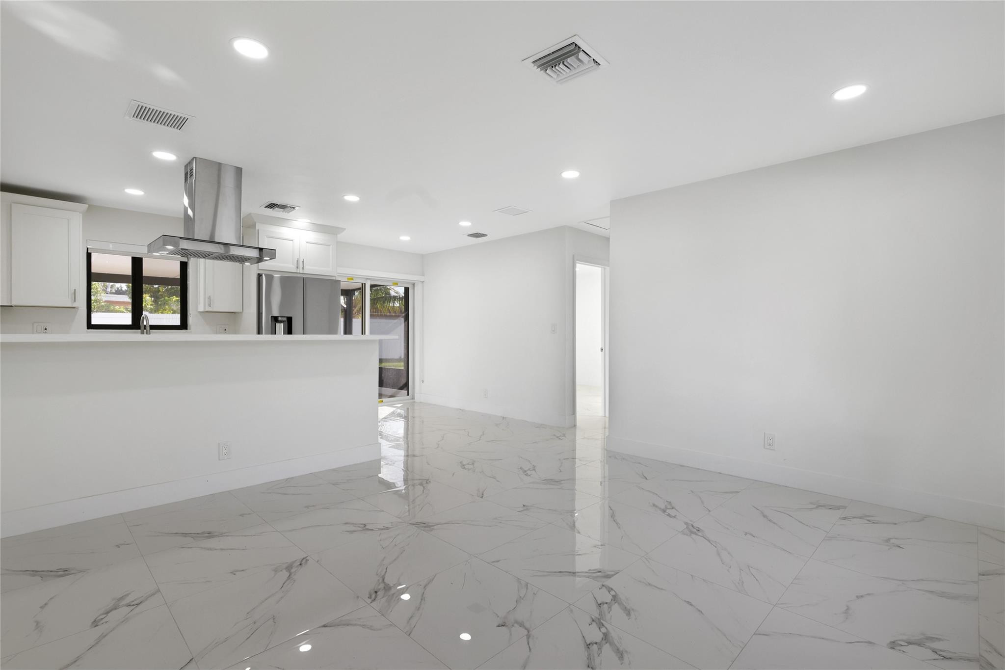 6374 Southwest 2nd Street Margate, FL 33068 - Photo 7 of 28