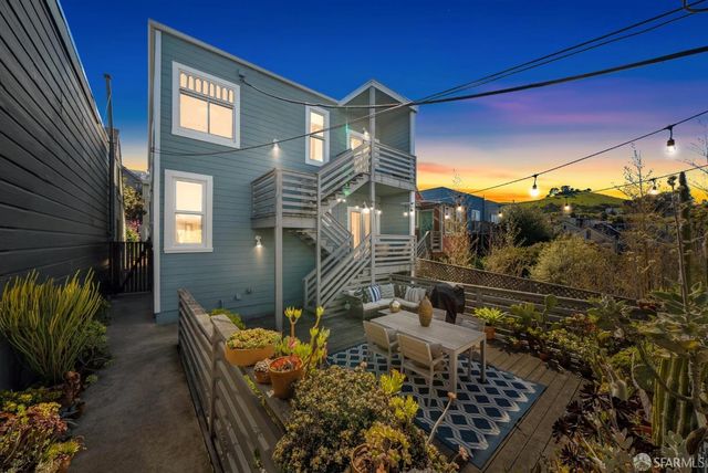 a view of flowers in a tree