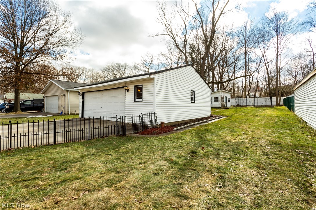 2235 Keystone Road Cleveland, OH 44134 - Photo 34 of 35