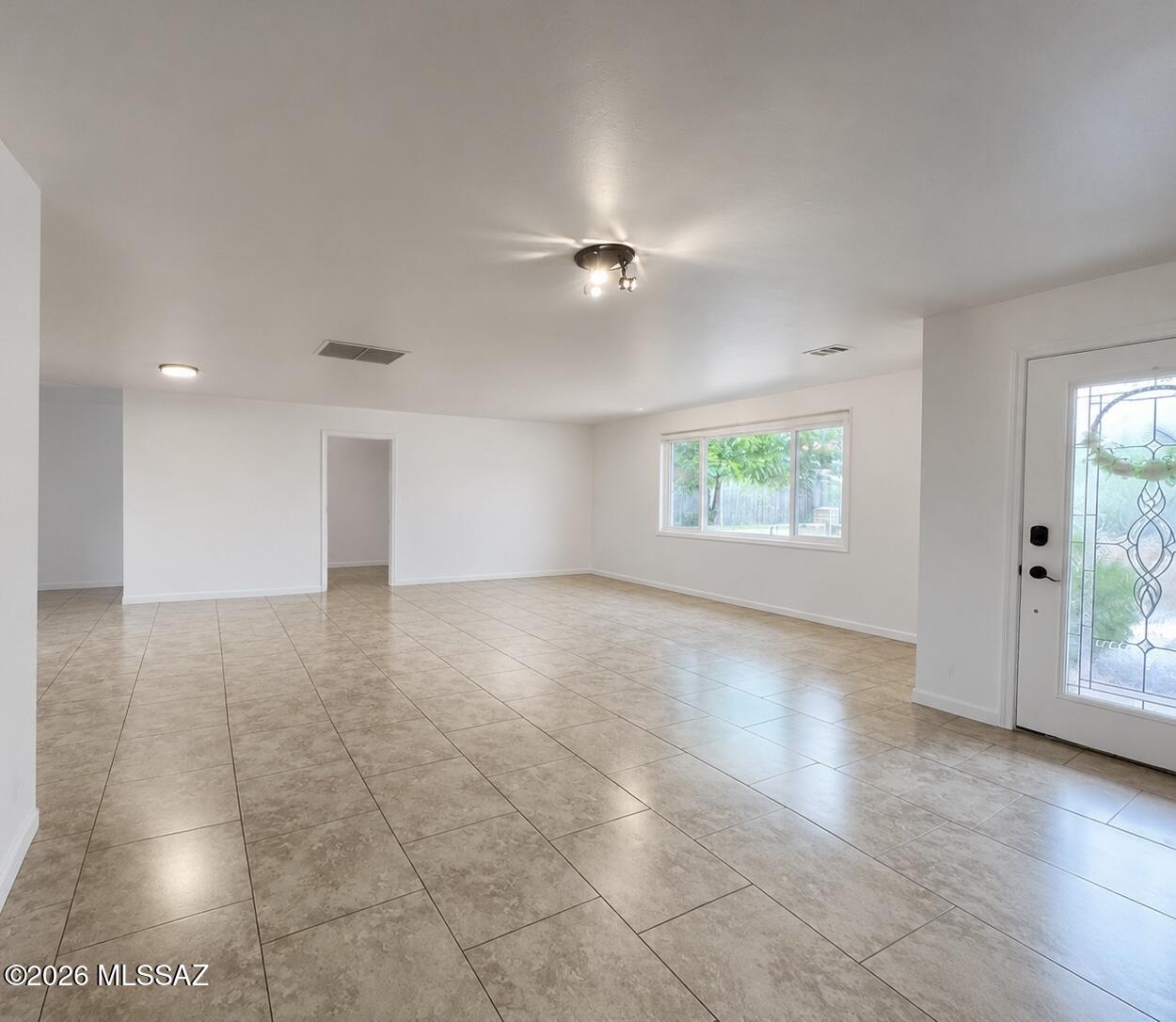 4431 North Swan Road Tucson, AZ 85718 - Photo 9 of 25