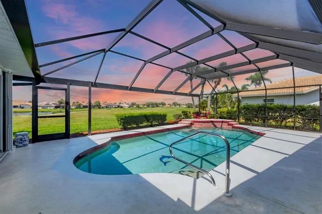 $519,500 | 1511 Waterford Drive, Venice, FL 34292