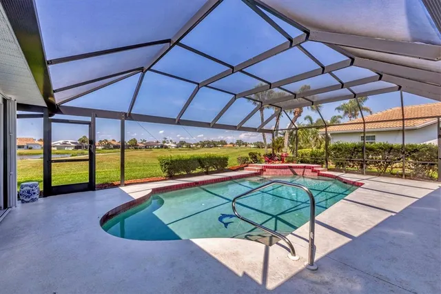 $519,500 | 1511 Waterford Drive, Venice, FL 34292