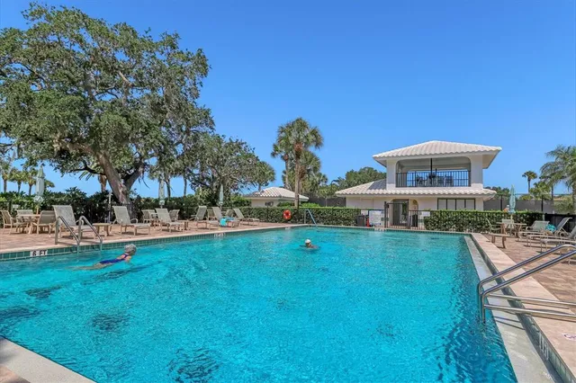 $519,500 | 1511 Waterford Drive, Venice, FL 34292