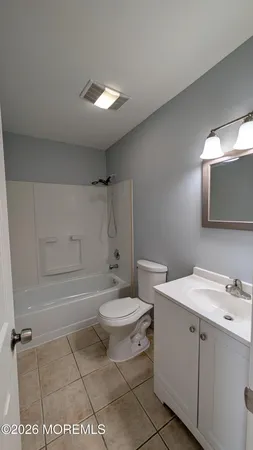 $2,700 | 36 Creek Road, Unit 276, Brick, NJ 08724