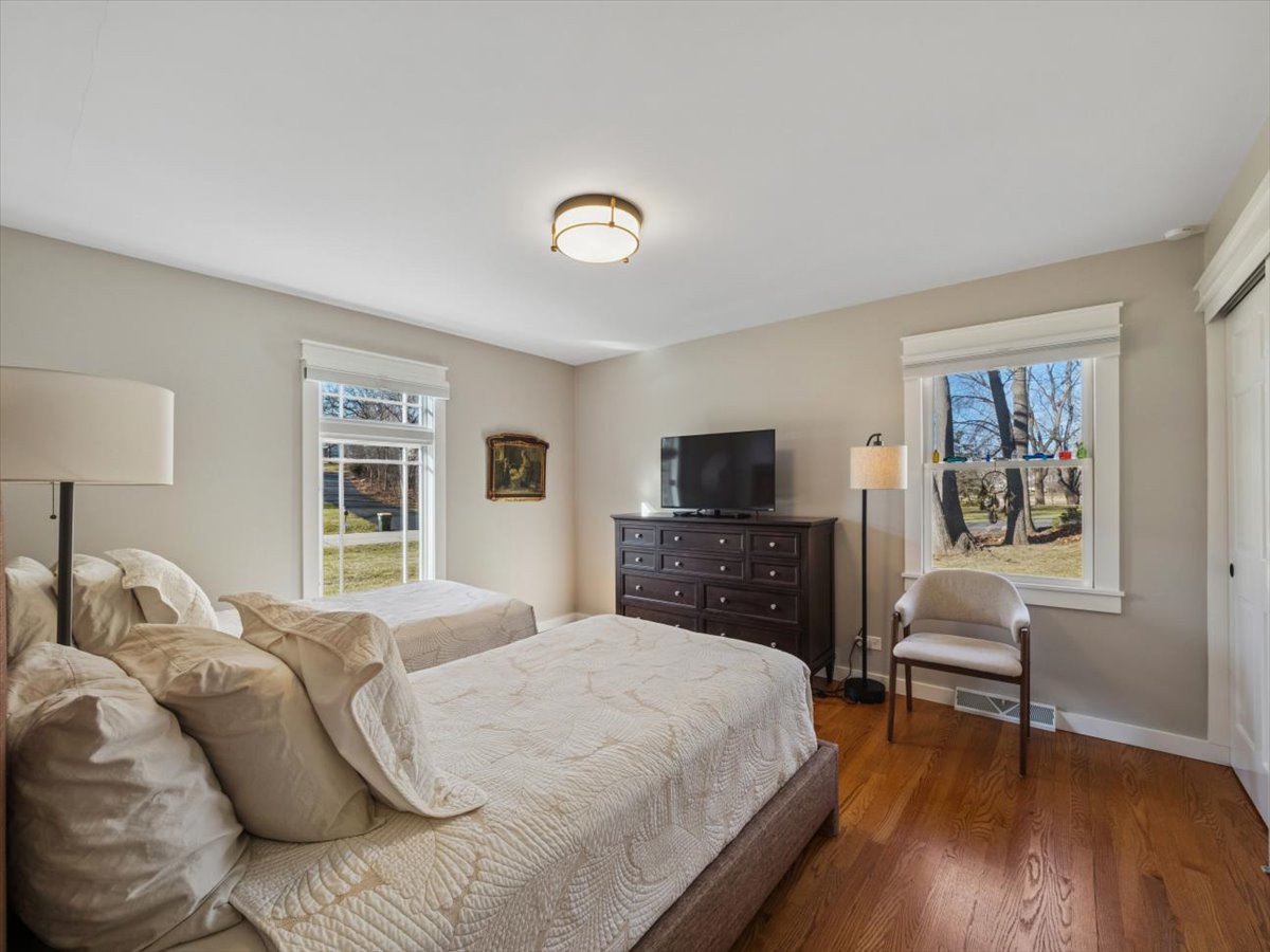 20205 Lea Road Deer Park, IL 60010 - Photo 12 of 29 Gallery Image 12