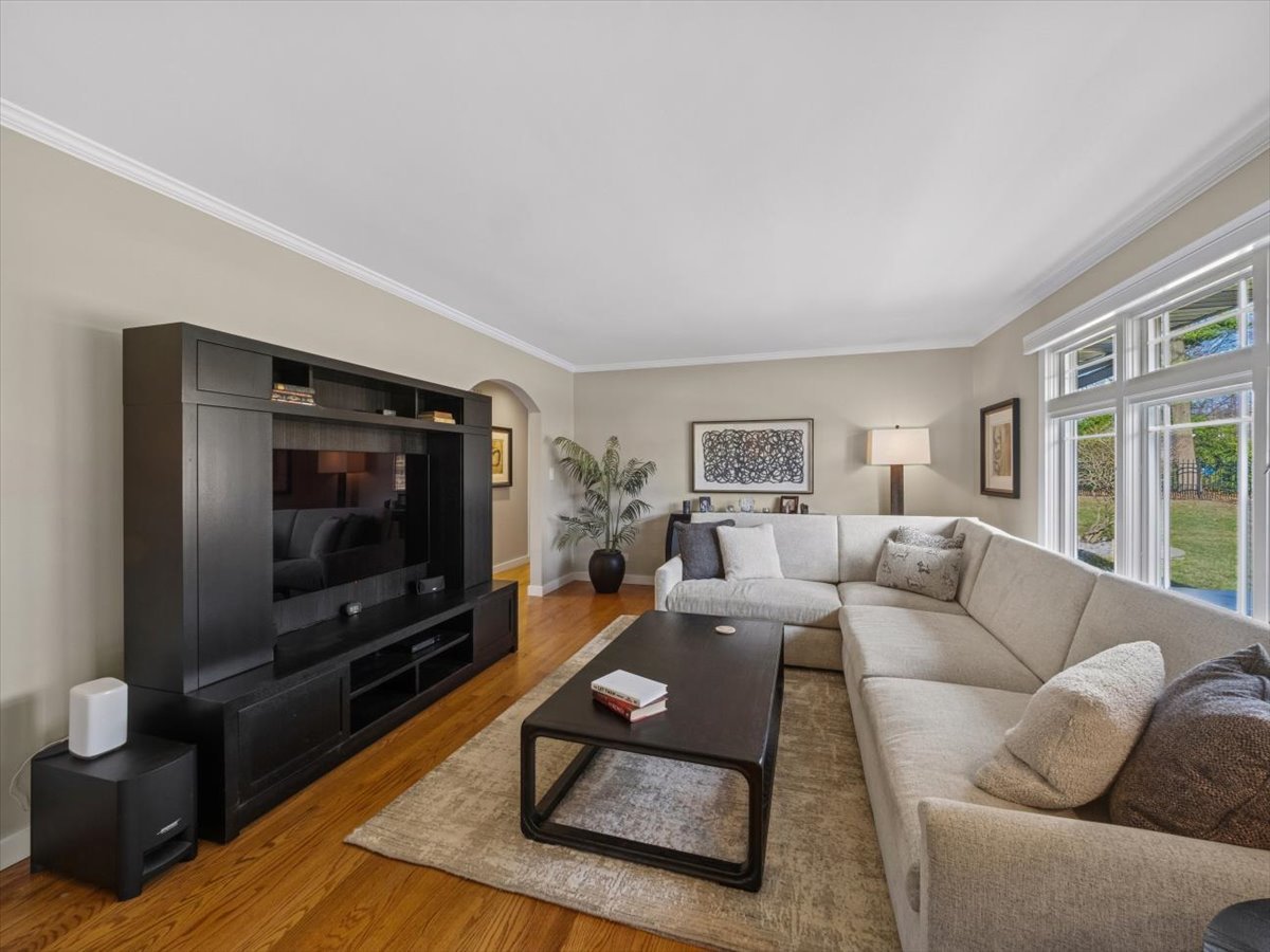 20205 Lea Road Deer Park, IL 60010 - Photo 9 of 29 Gallery Image 9