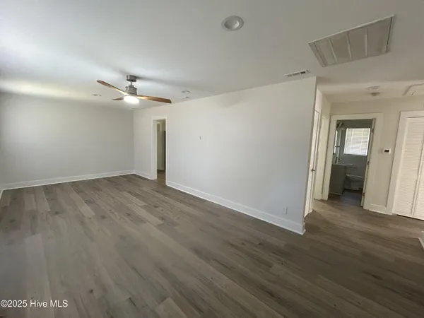 $2,700 | 113 Hawthorne Drive, Wilmington, NC 28403